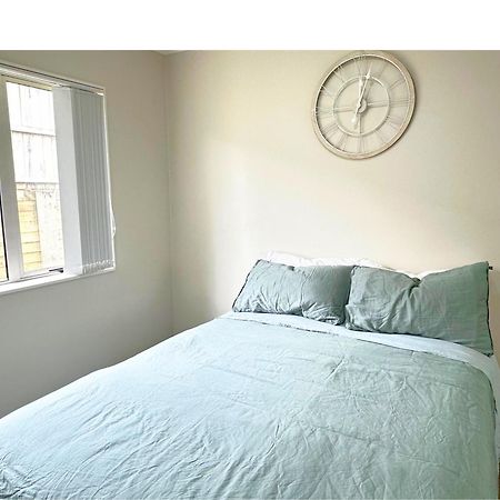Bright&Cozy Room - Homestay Style - On Street Parking Only Auckland Eksteriør billede